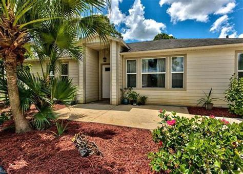 Homes for sale in san carlos park fl  Dog & Cat Friendly Fitness Center Pool Dishwasher Refrigerator Kitchen In Unit Washer & Dryer Walk-In Closets